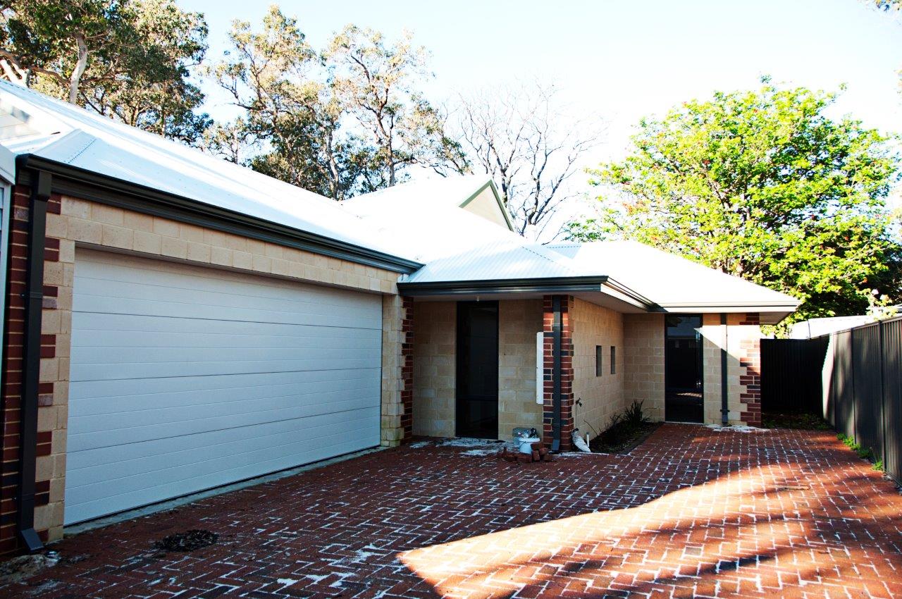 A completed modern single-storey custom home built by Zenecon in Perth's southern suburbs